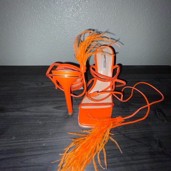Orange Strappy Steve Madden heels - Picture 5 of 6